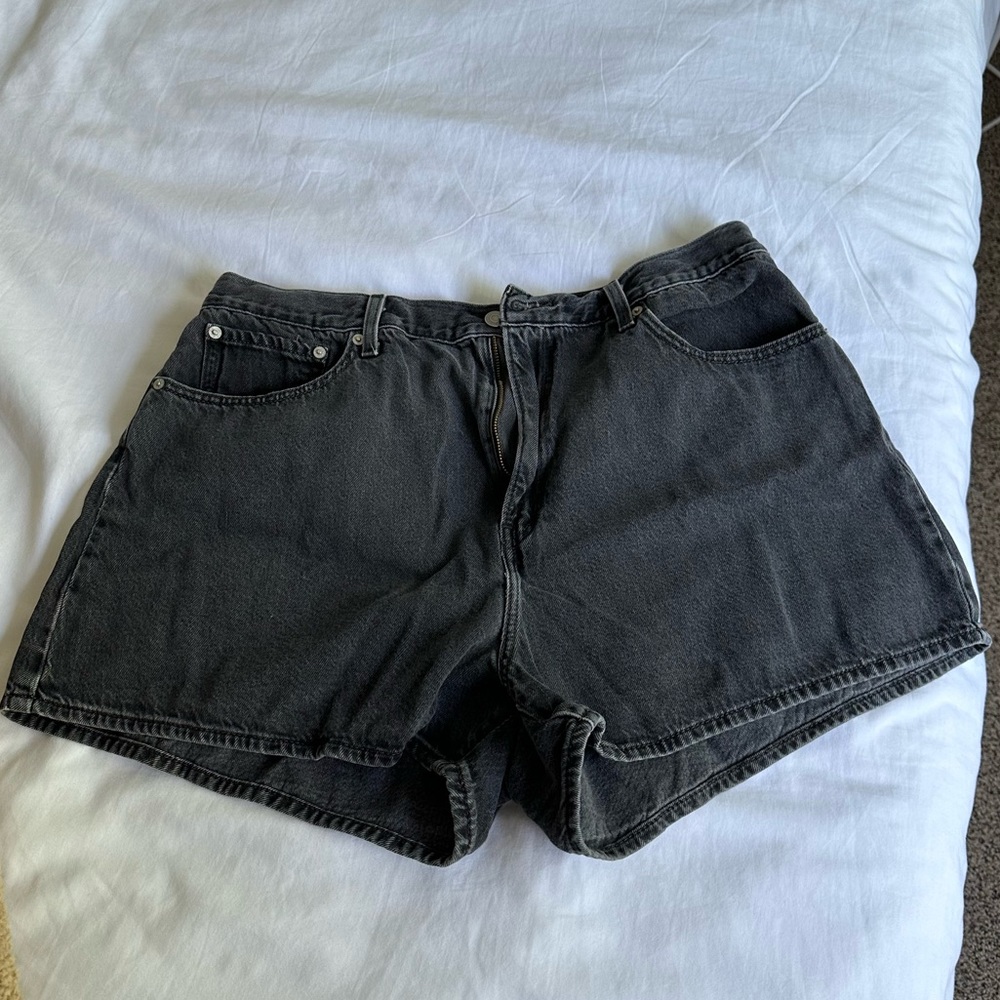 Levi’s High Loose Short